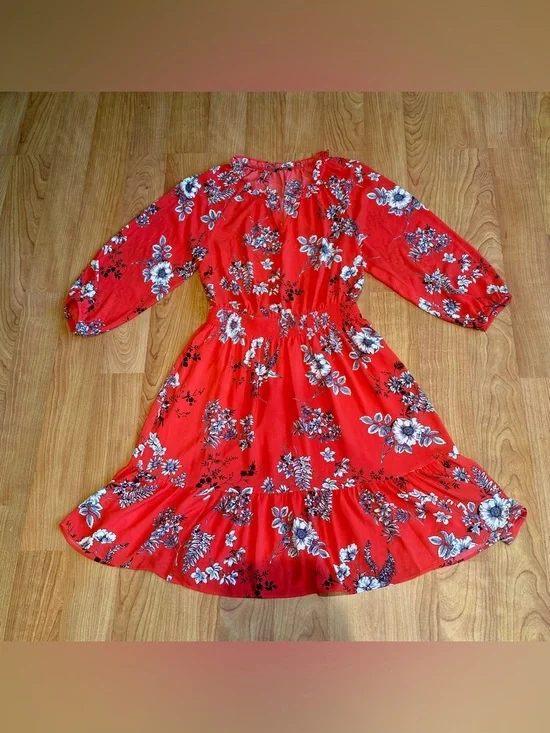 Talbots Women’s Red Floral Pattern Smock Waist Long Sleeve Dress -SIZE UNKNOWN - Picture 2 of 9